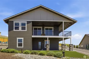 827 Madeleine Ct, East Wenatchee, WA 98802 - Photo 1
