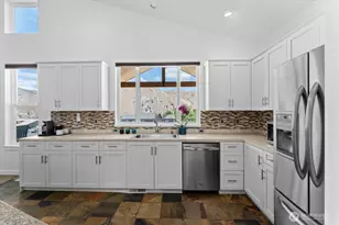 240 W Marine View Dr, Orondo, WA 98843 - Photo 13