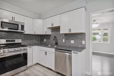 2017 28th Ave, Longview, WA 98632 - Photo 9