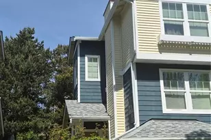 6825 Holly Park Dr S, Seattle, WA 98118 - Photo 3