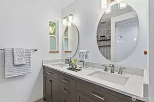 22408 NE 46th St, Redmond, WA 98053 - Photo 29