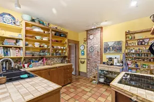 802 16th Ave, Seattle, WA 98122 - Photo 9