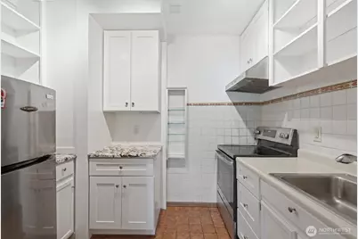 802 16th Avenue, Seattle, WA 98122 - Photo 33
