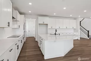 20826 Chad Ln E, Bonney Lake, WA 98391 - Photo 7