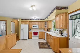 17221 31st Ave Ct E, Tacoma, WA 98446 - Photo 9