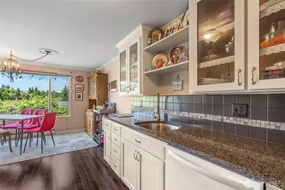 1020 5th Avenue S #7, Edmonds, WA 98020 - Photo 9