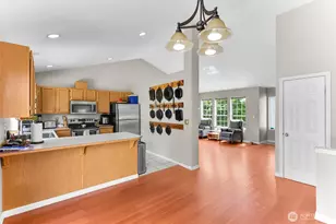 3909 212th St Ct E, Spanaway, WA 98387 - Photo 9