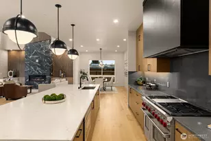 15625 SE 9th St, Bellevue, WA 98008 - Photo 13
