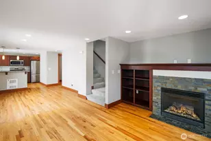 5260 Brooklyn Ave NE, Seattle, WA 98105 - Photo 9