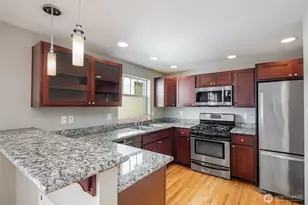 5260 Brooklyn Ave NE, Seattle, WA 98105 - Photo 5