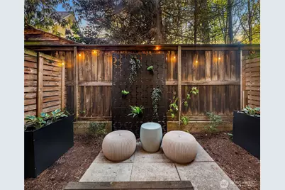 3611 Whitman Avenue N, Seattle, WA 98103 - Photo 33