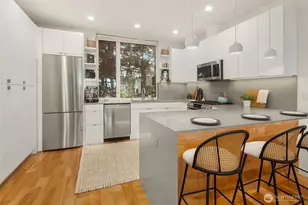 3611 Whitman Ave N, Seattle, WA 98103 - Photo 9