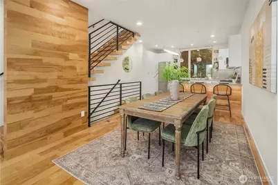 3611 Whitman Avenue N, Seattle, WA 98103 - Photo 15