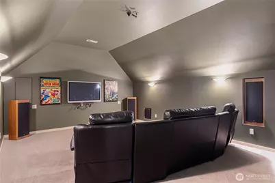 8218 229th Place SE, Woodinville, WA 98072 - Photo 35