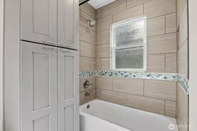 742 S Director Street, Seattle, WA 98108 - Photo 17