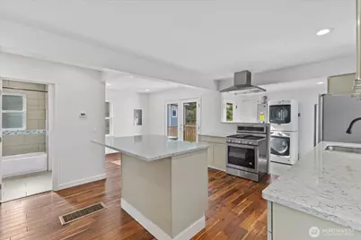 742 S Director Street, Seattle, WA 98108 - Photo 5