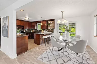 2001 NE 12th Street, Renton, WA 98056 - Photo 9