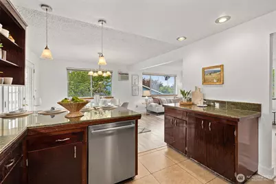 2001 NE 12th Street, Renton, WA 98056 - Photo 17