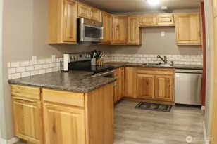 131 SE 3rd Ave, Milton-Freewater, OR 97862 - Photo 3