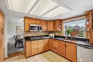 4735 SW 312th Pl, Federal Way, WA 98023 - Photo 7