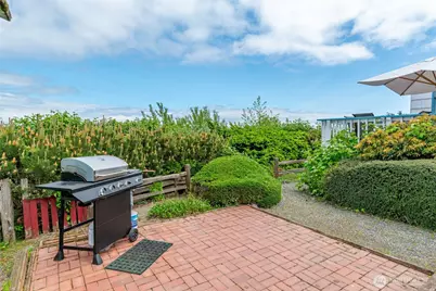 3224 SW Scenic Heights Street, Oak Harbor, WA 98277 - Photo 11