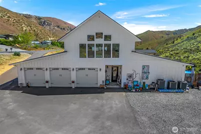 1541 Pitcher Canyon Road, Wenatchee, WA 98801 - Photo 3