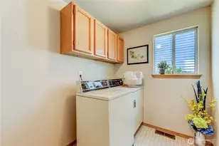 1301 S 236th Pl, Des Moines, WA 98198 - Photo 23