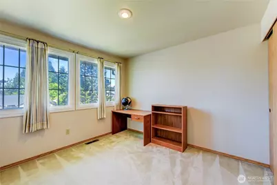 1301 S 236th Place, Des Moines, WA 98198 - Photo 19