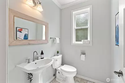 3717 Olympic Boulevard W, University Place, WA 98466 - Photo 17