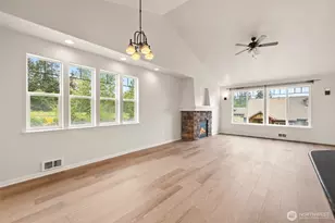 2607 Plum Ct, Port Angeles, WA 98363 - Photo 7