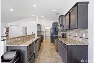 425 S Trillium Way, Moses Lake, WA 98837 - Photo 13
