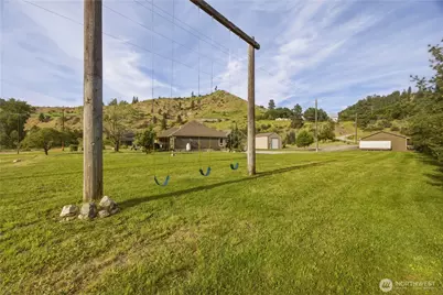 253 Logsdon Lane, Cashmere, WA 98815 - Photo 9