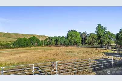 12290 Washington Highway 10, Ellensburg, WA 98926 - Photo 27