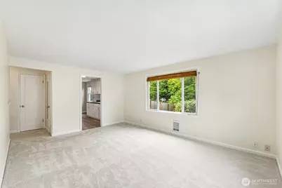 517 Bronson Way NE, Renton, WA 98056 - Photo 7