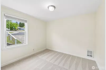 517 Bronson Way NE, Renton, WA 98056 - Photo 15