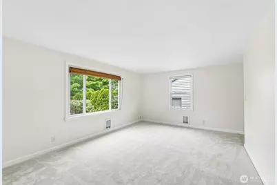 517 Bronson Way NE, Renton, WA 98056 - Photo 5