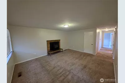 212 173rd Street E, Spanaway, WA 98387 - Photo 5