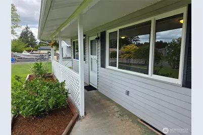 212 173rd Street E, Spanaway, WA 98387 - Photo 3