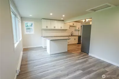154 NE 115th, Seattle, WA 98125 - Photo 13