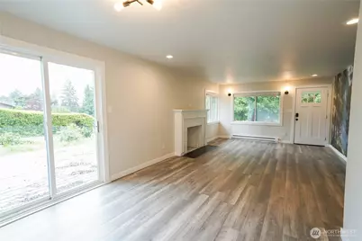 154 NE 115th, Seattle, WA 98125 - Photo 9