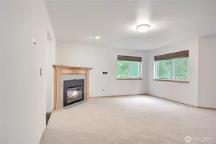 9430 NE 181st Ln, Bothell, WA 98011 - Photo 3
