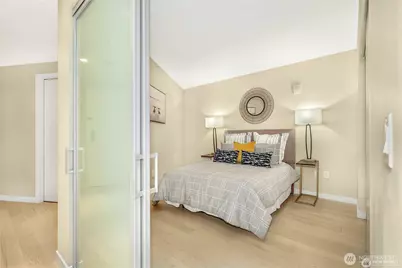 590 1st Avenue S #512, Seattle, WA 98104 - Photo 17