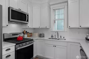 74 Horizon St, Pacific Beach, WA 98571 - Photo 9