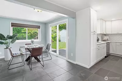 10209 31st Avenue SW, Seattle, WA 98146 - Photo 11