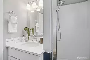 10209 31st Ave SW, Seattle, WA 98146 - Photo 17