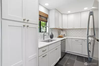 10209 31st Avenue SW, Seattle, WA 98146 - Photo 7