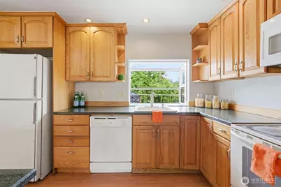 12220 SE 217th Place, Kent, WA 98031 - Photo 7