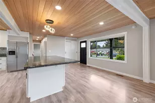 1117 N Hawthorne St, Tacoma, WA 98406 - Photo 9