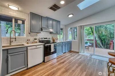21225 NE 12th Street, Sammamish, WA 98074 - Photo 9