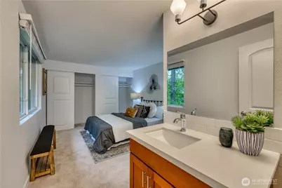 21225 NE 12th Street, Sammamish, WA 98074 - Photo 17
